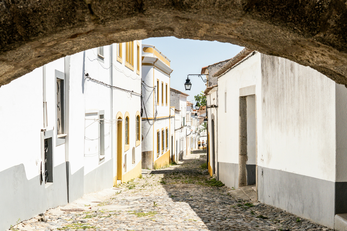 Gal-Evora-02